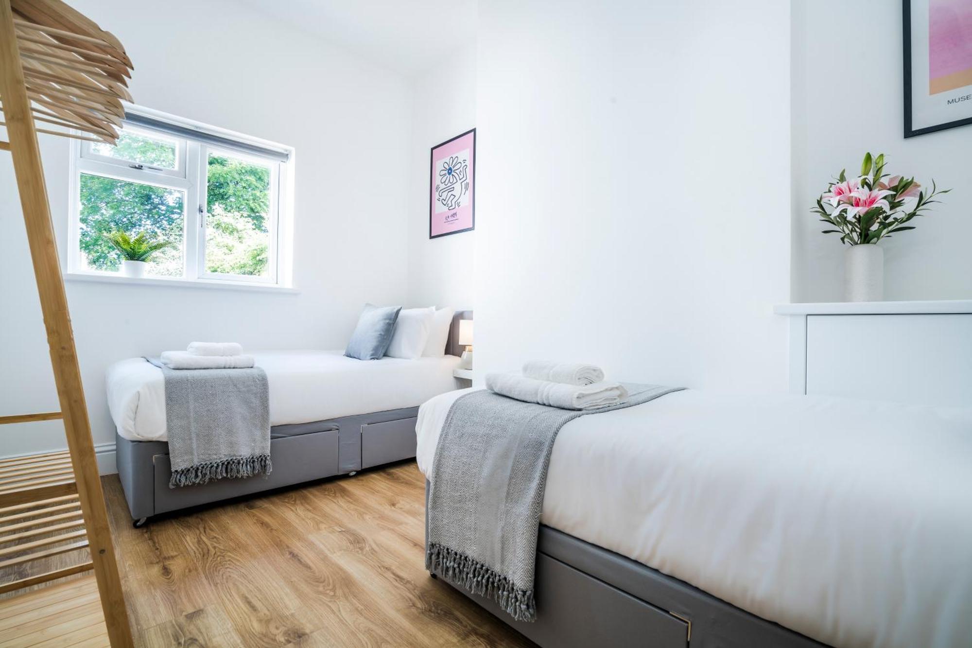 Cozy 2 Bedroom Apartment In Sutton Sutton  Buitenkant foto
