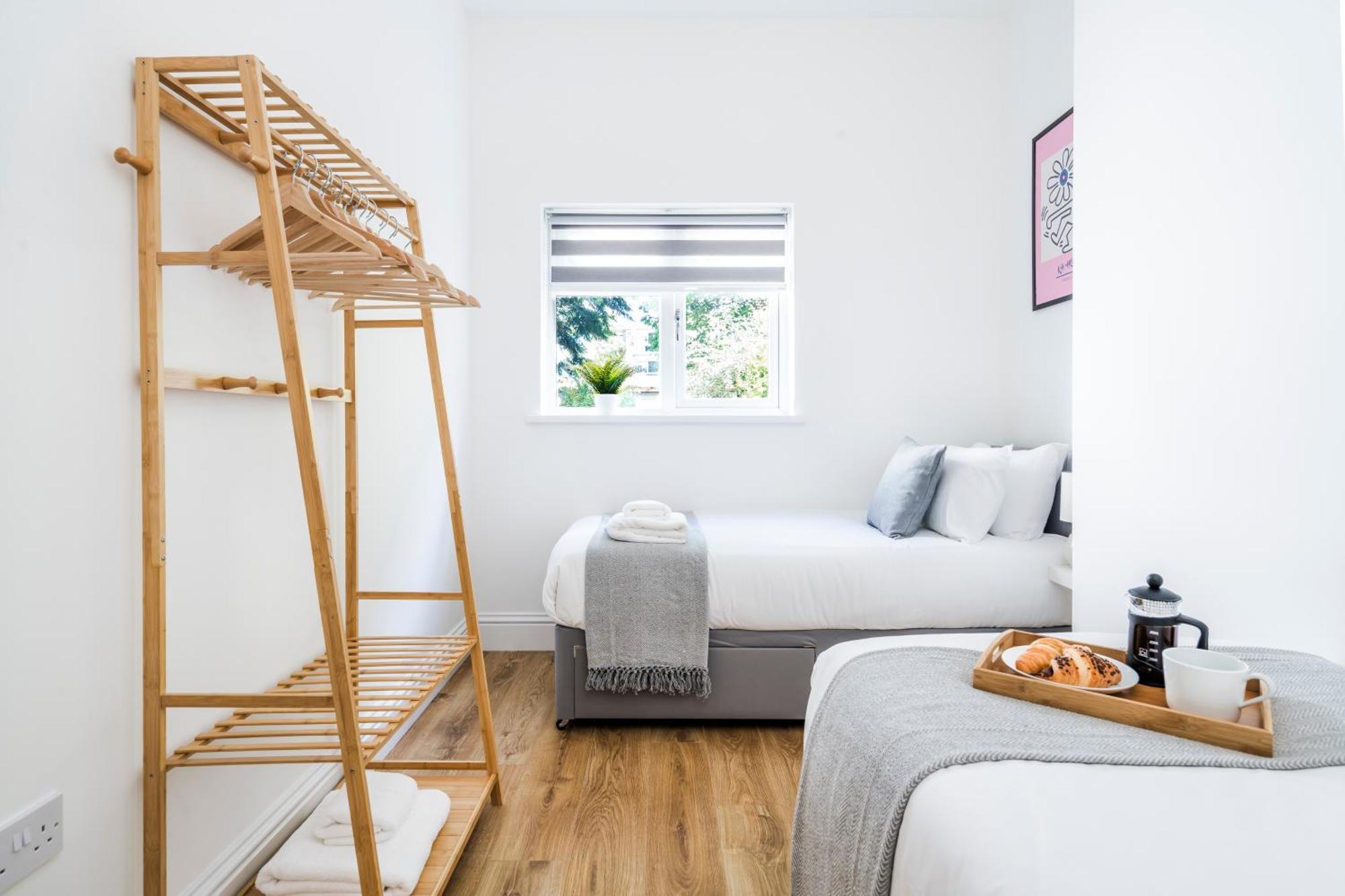 Cozy 2 Bedroom Apartment In Sutton Sutton  Buitenkant foto
